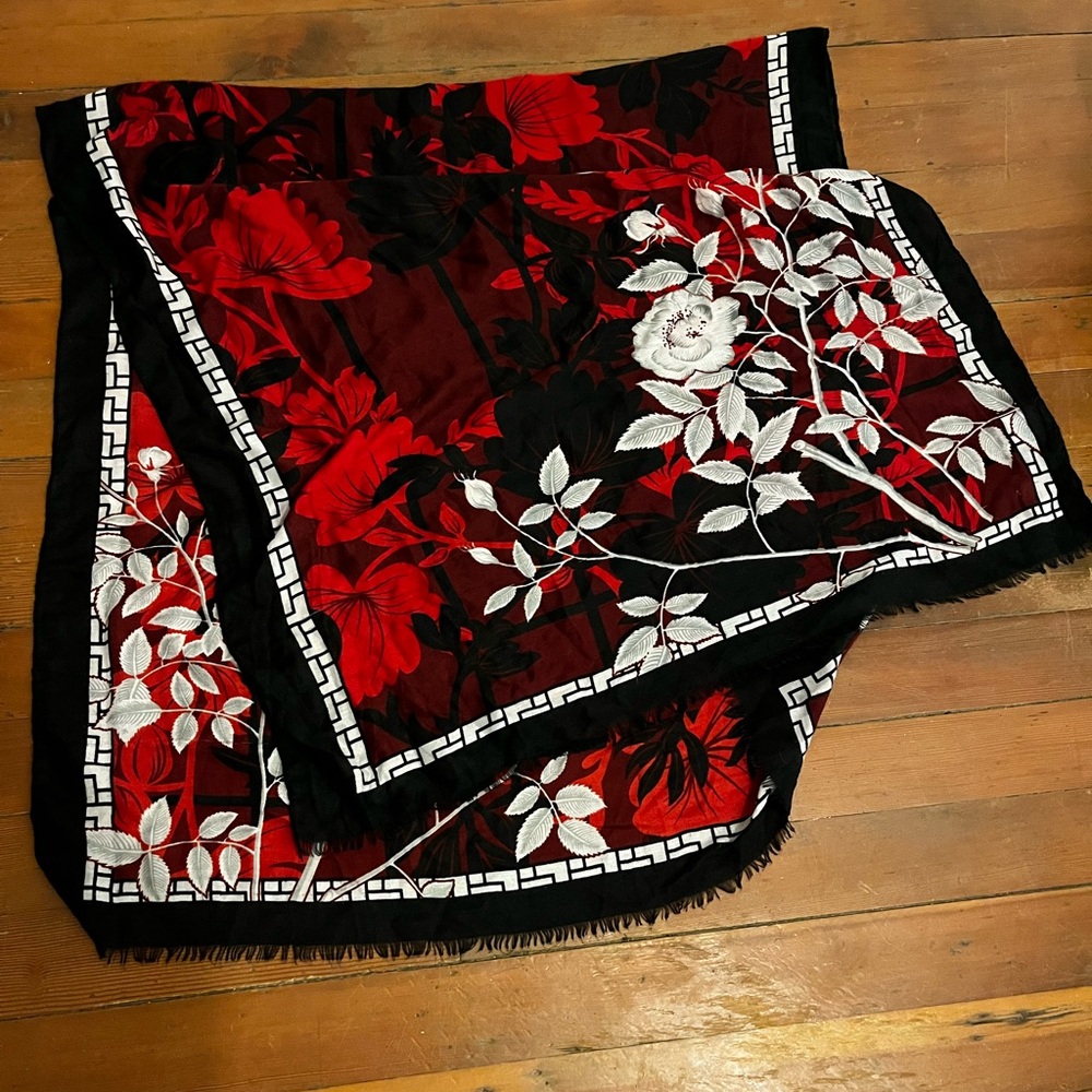 3/25 Laura Floral Scarf